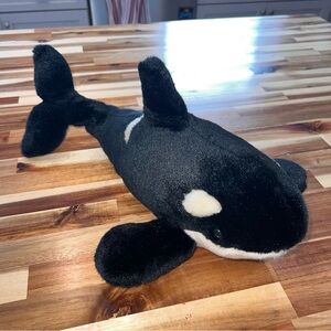 Sea World Amusement Theme Park Plush Shamu Orca 16” Long Stuffed Animal Toy 2010